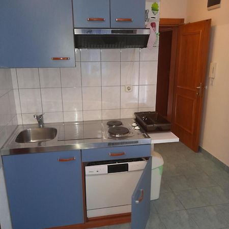 Ferienwohnung Nives B. Supetar Exterior foto